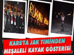 Sarıkamış Şehitleri İçin Meşaleli Kayak Gösterisi