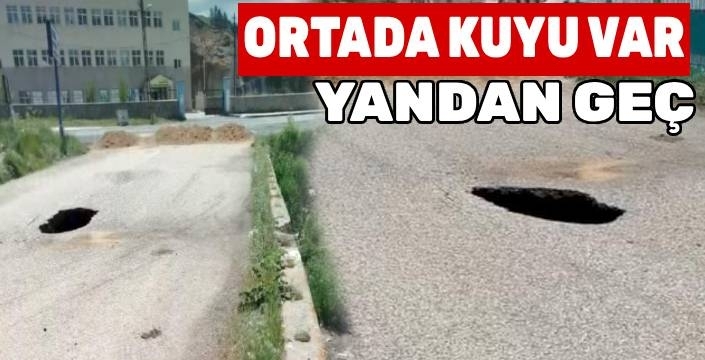 Sarıkamış’ta Çöken Yol Tehlike Saçıyor! Vatandaşlar Endişeli: “Kış Gelmeden Yapılsın!”
