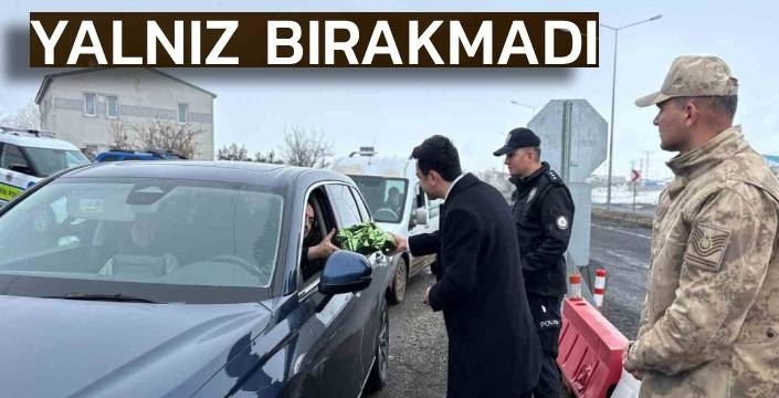 Kaymakam Tutal, Bayramda Görev Başındaki Personeli Yalnız Bırakmadı