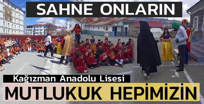 “Sahne Onların, Mutluluk Hepimizin”