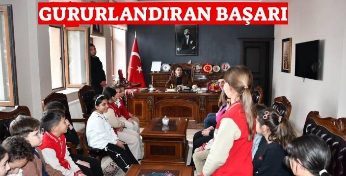 Sarıkamışlı Öğrencilerden Zekâ Turnuvasında Gururlandıran Başarı