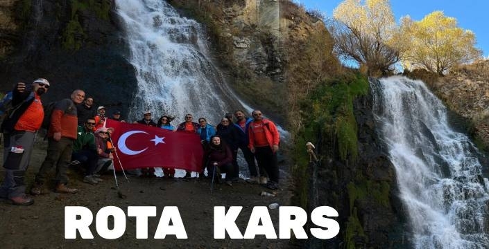 Kars’ta 100 Dağcı Susuz Şelalesi’ne Yürüdü